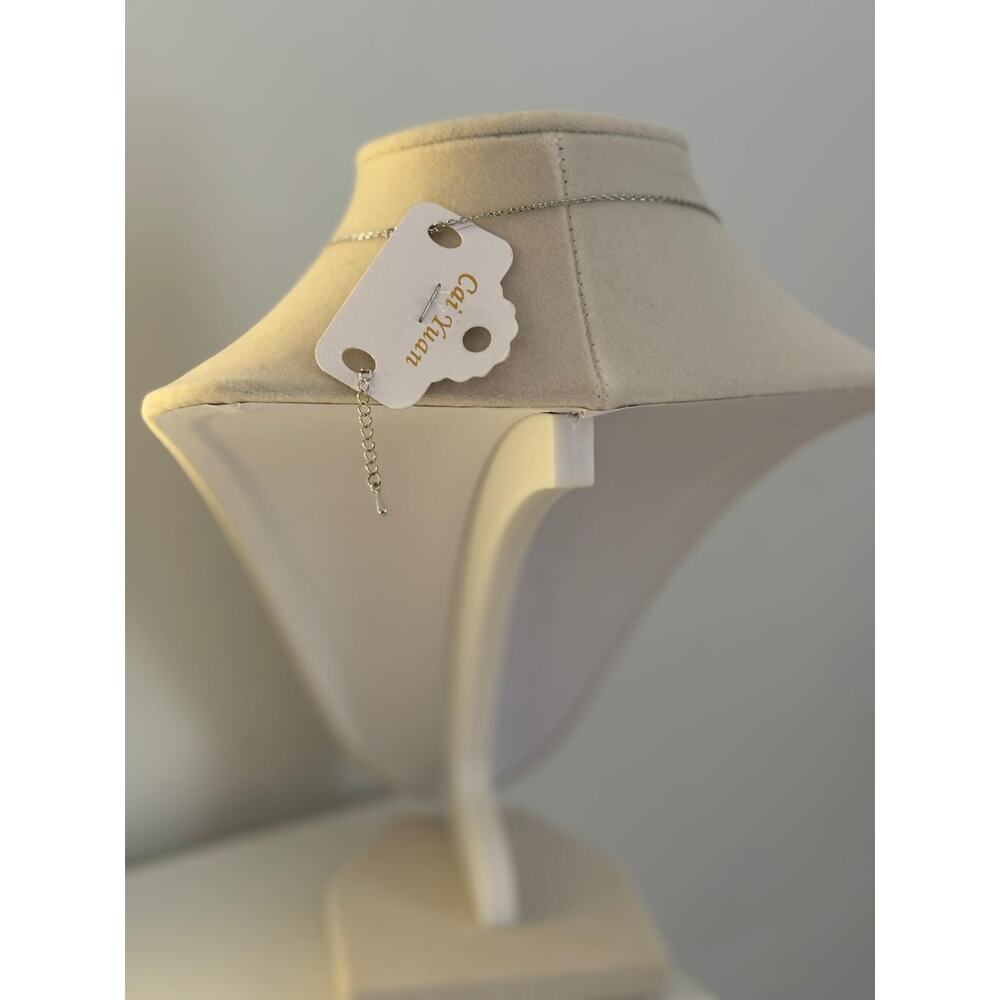 Silver Flower Pendant Necklace Pearl Crystal Statement Vintage Style - Picture 7 of 7